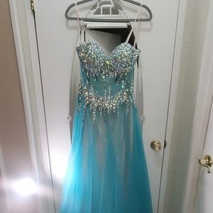Prom dress. Blingy dress